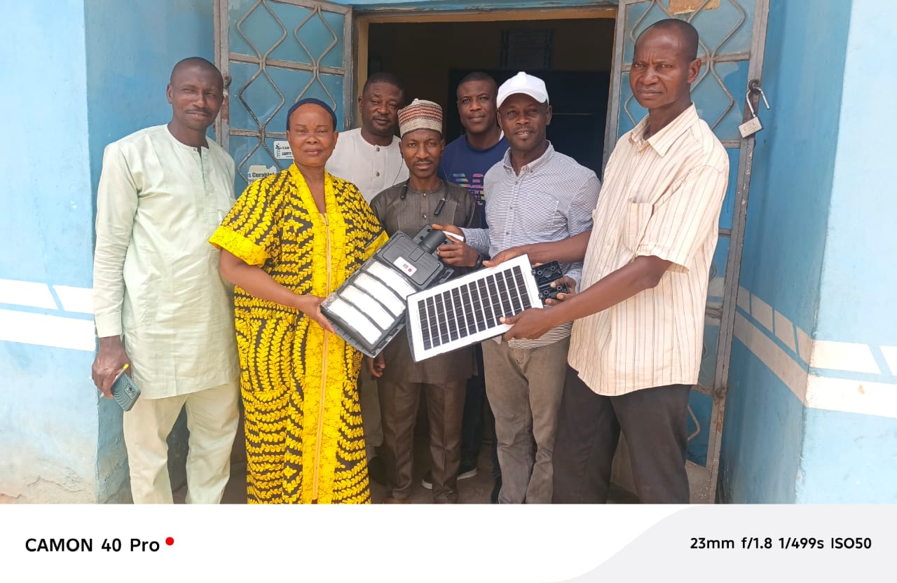 Donation of Solar Security lights to RS7.22 Suleja Unit Command.